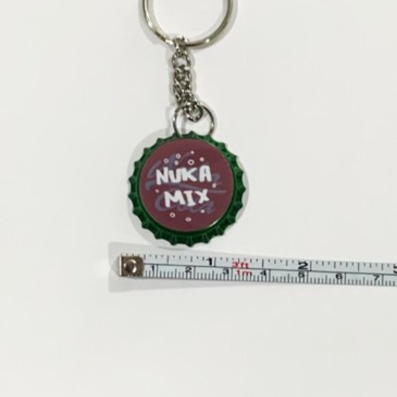 Fallout 4 Nuka Mix Cap Keychain - 3.5inch Gaming Keychain - Picture 6 of 7